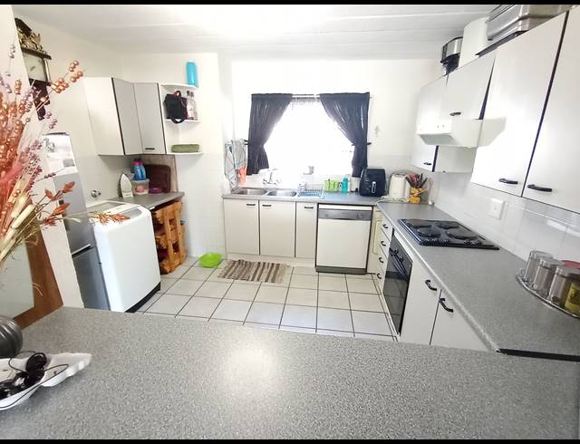 1 BEDROOM FLAT TO LET IN WITFIELD